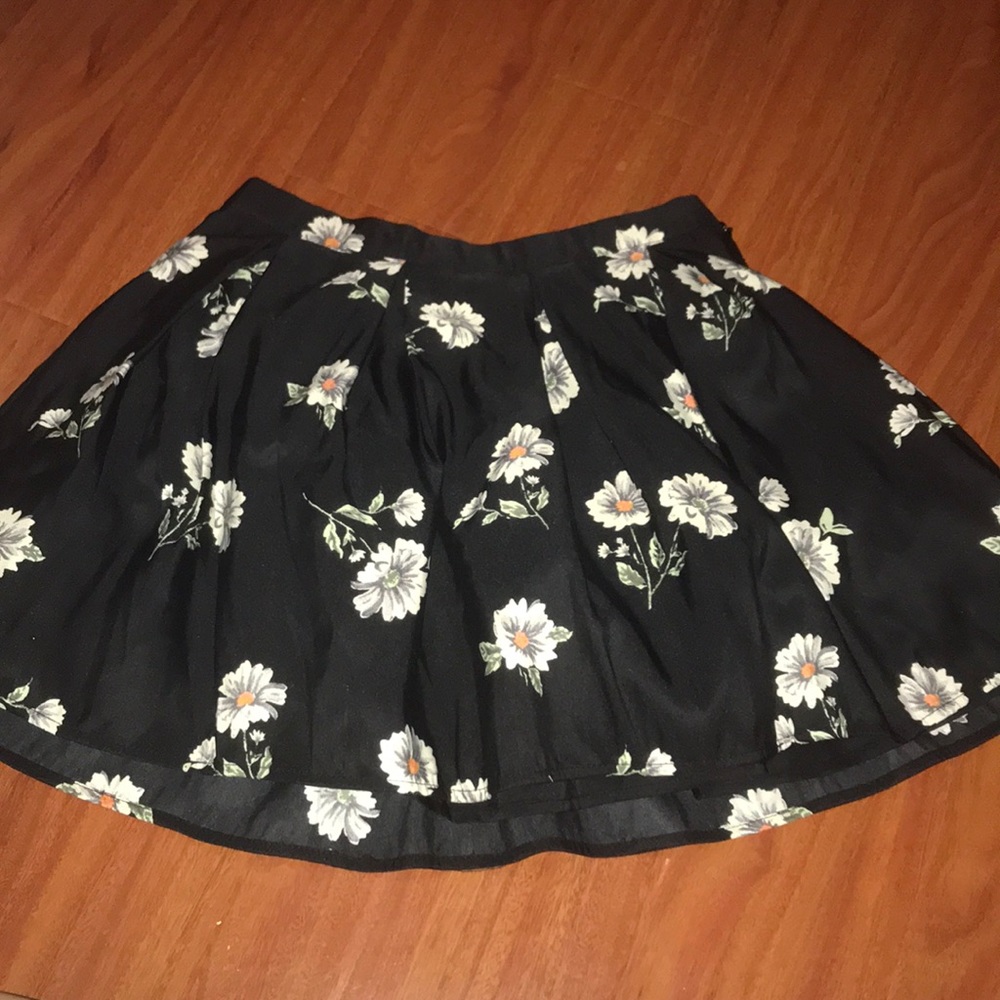 Daisy mini skirt
